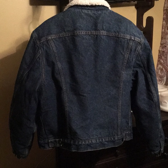 Levi’s Jacket. Vintage, LIKE NEW!! - Picture 4 of 9
